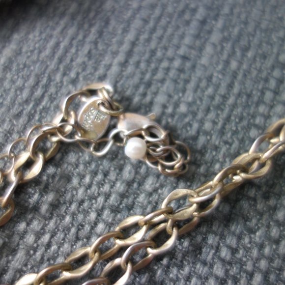 Vintage Chain with Trinkets - Picture 6 of 9